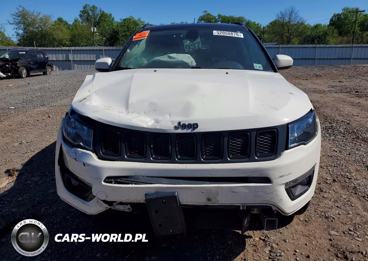 2020 Jeep Compass Latitude VIN:3C4NJDBBXLT165246 - 5