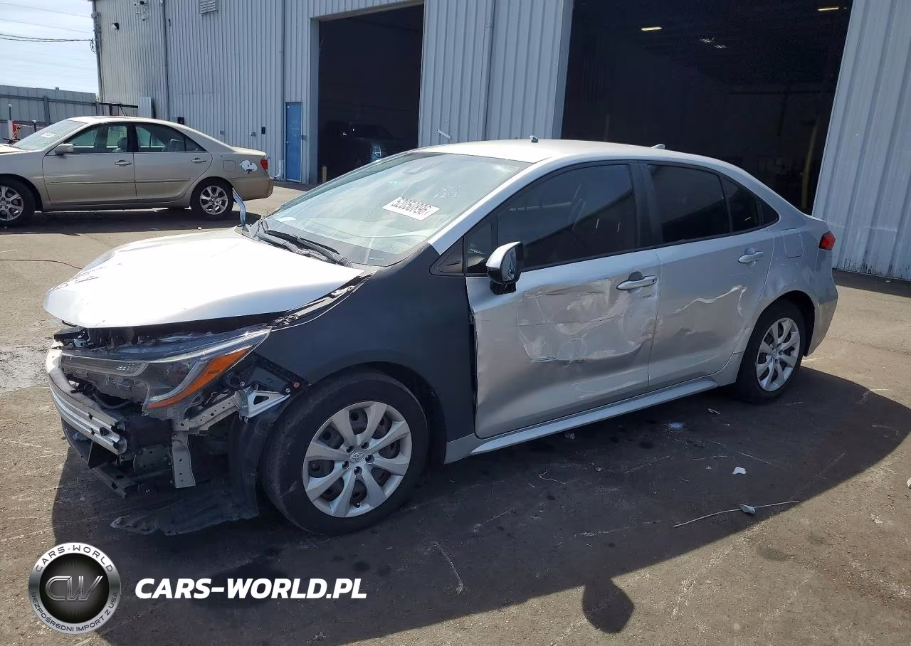 2022 Toyota Corolla Le – zdjęcie 1 z 13