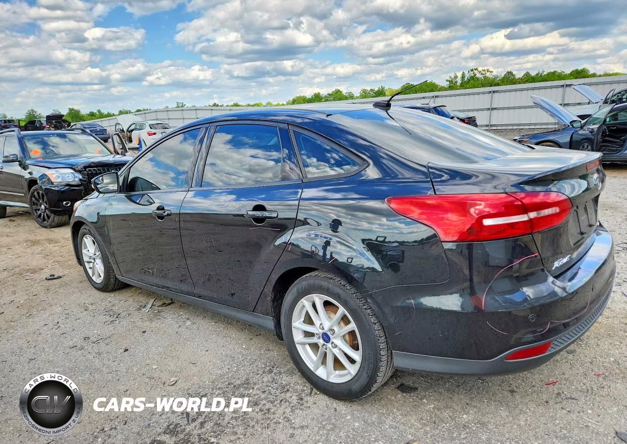 2015 Ford Focus Se VIN:1FADP3F28FL274096 - 2