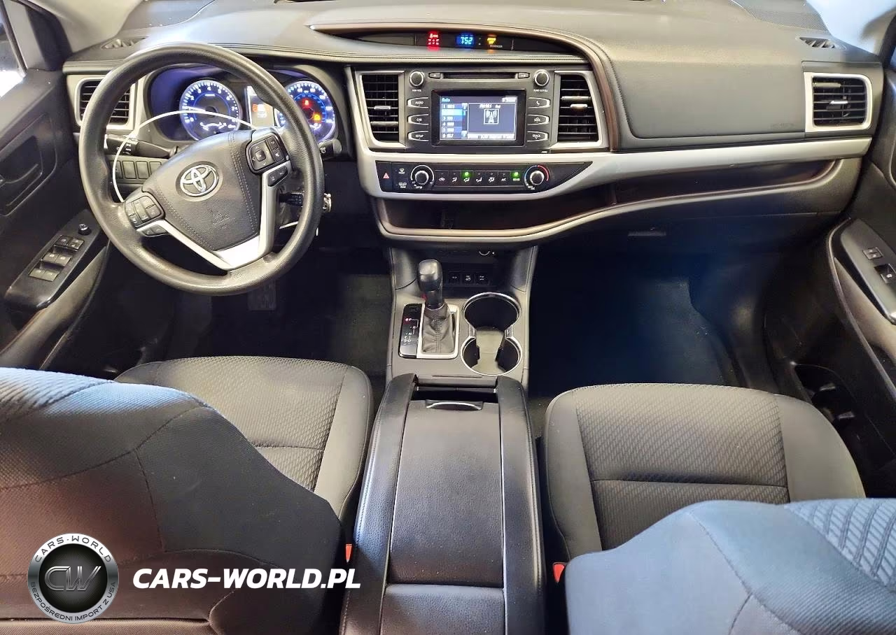 2017 Toyota Highlander Le VIN:5TDBZRFH5HS394085 - 8