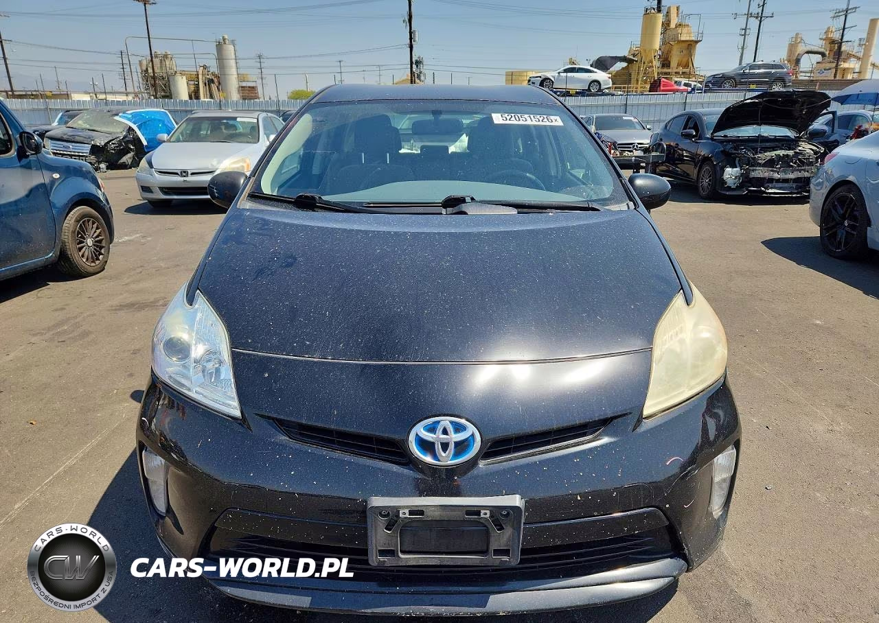 2015 Toyota Prius Three VIN:JTDKN3DU9F1993204 - 5