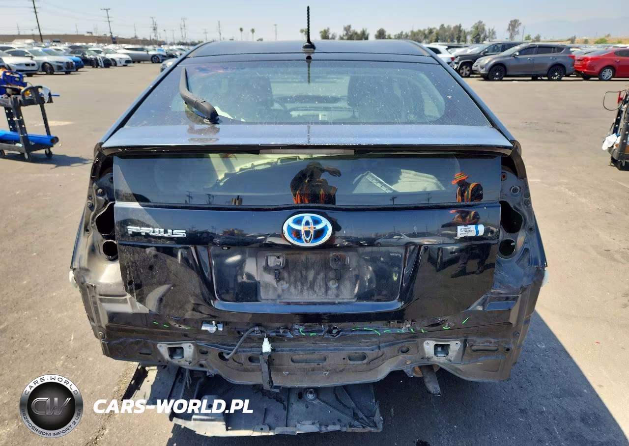 2015 Toyota Prius Three VIN:JTDKN3DU9F1993204 - 6