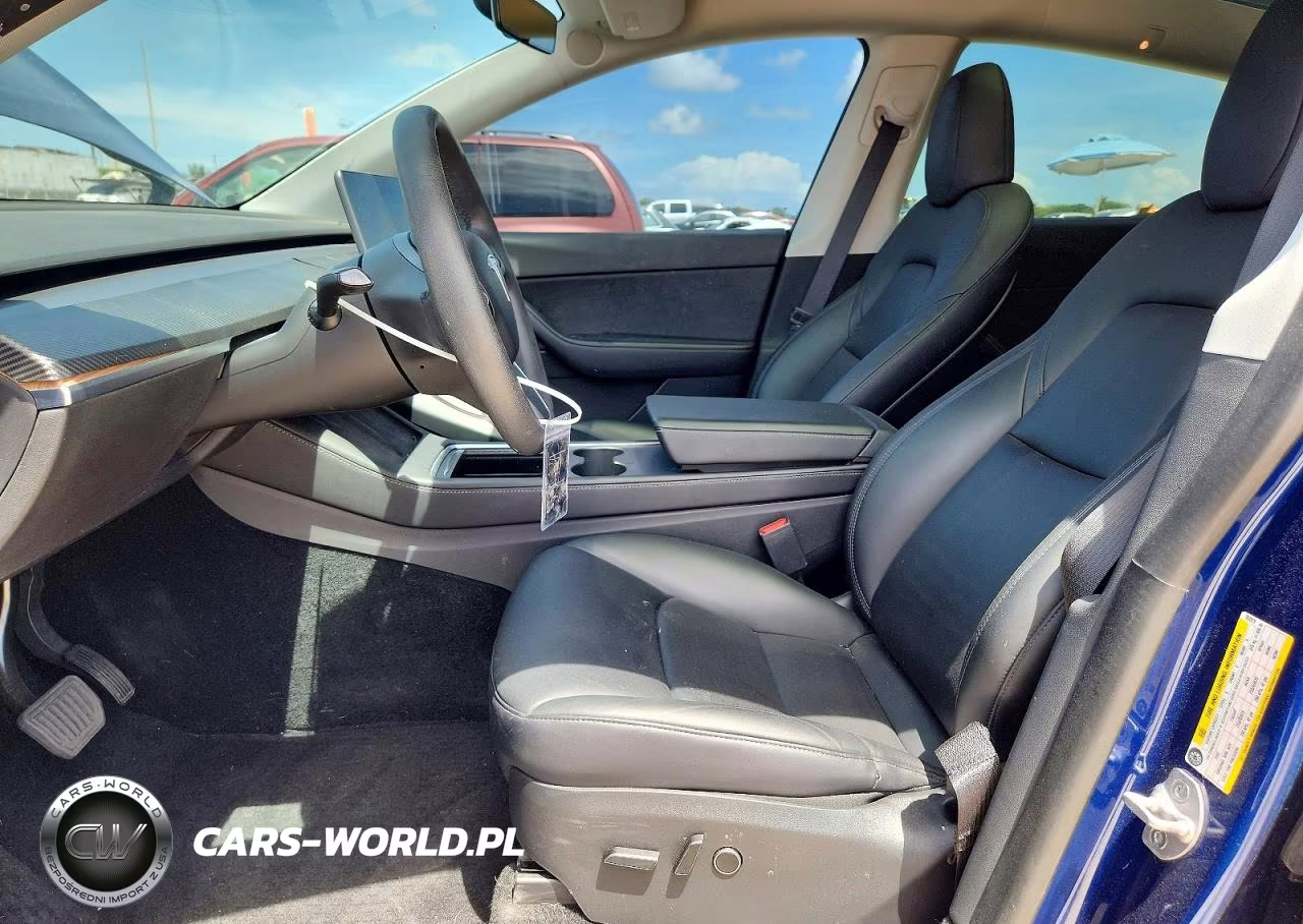 2022 Tesla Model Y VIN:7SAYGDEE2NA002979 - 7