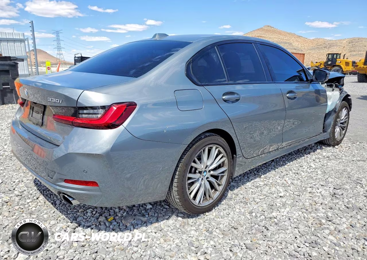 2023 BMW 330Xi VIN:3MW89FF04P8D54555 - 3
