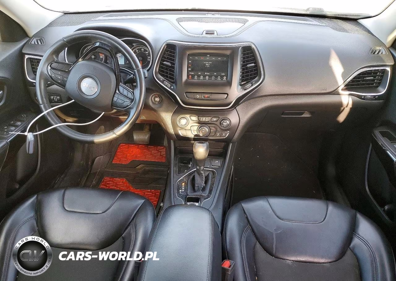2019 Jeep Cherokee Latitude Plus VIN:1C4PJLLB8KD338803 - 8