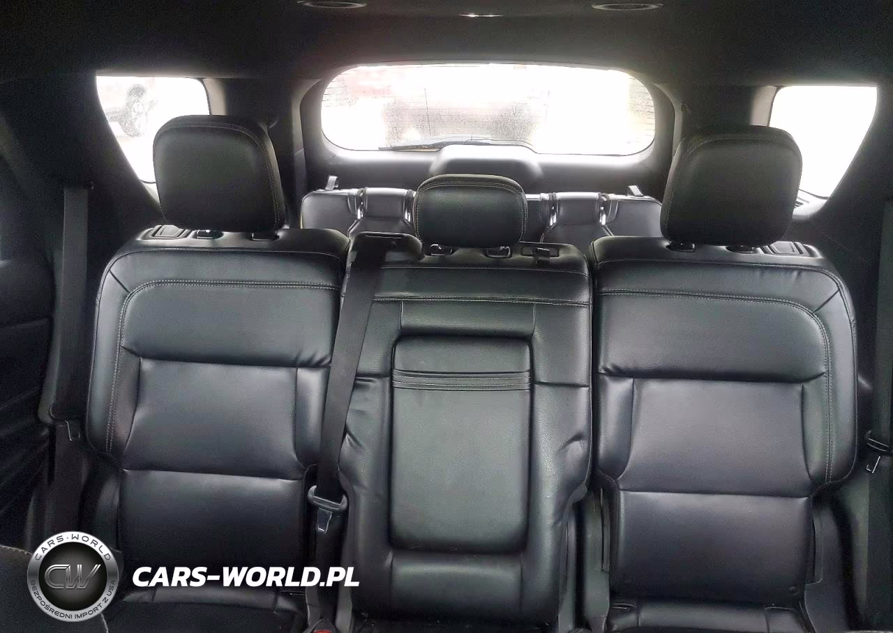 2020 Ford Explorer Xlt VIN:1FMSK8DHXLGB49833 - 10