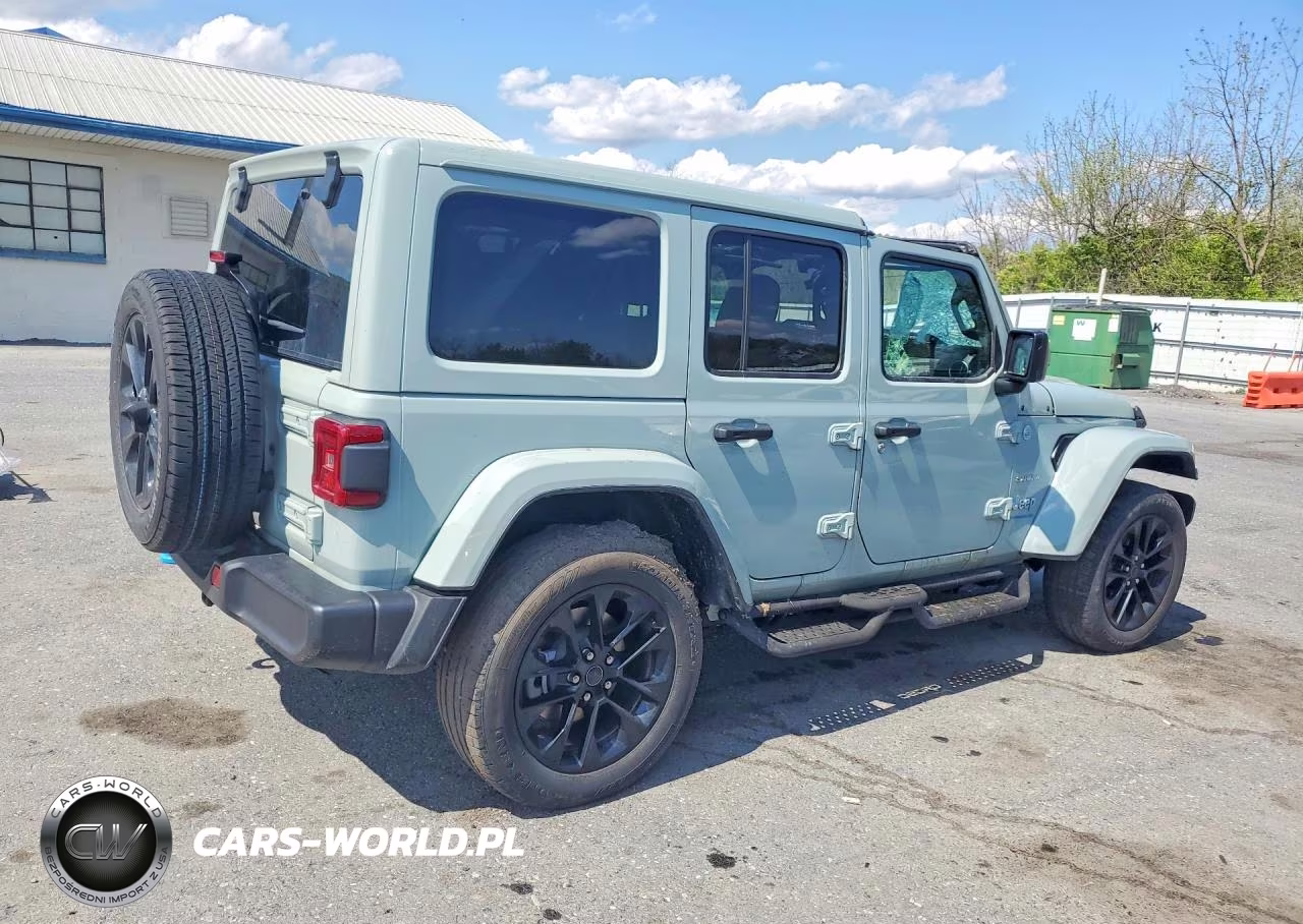 2024 Jeep Wrangler Sahara 4Xe VIN:1C4RJXP64RW168449 - 3