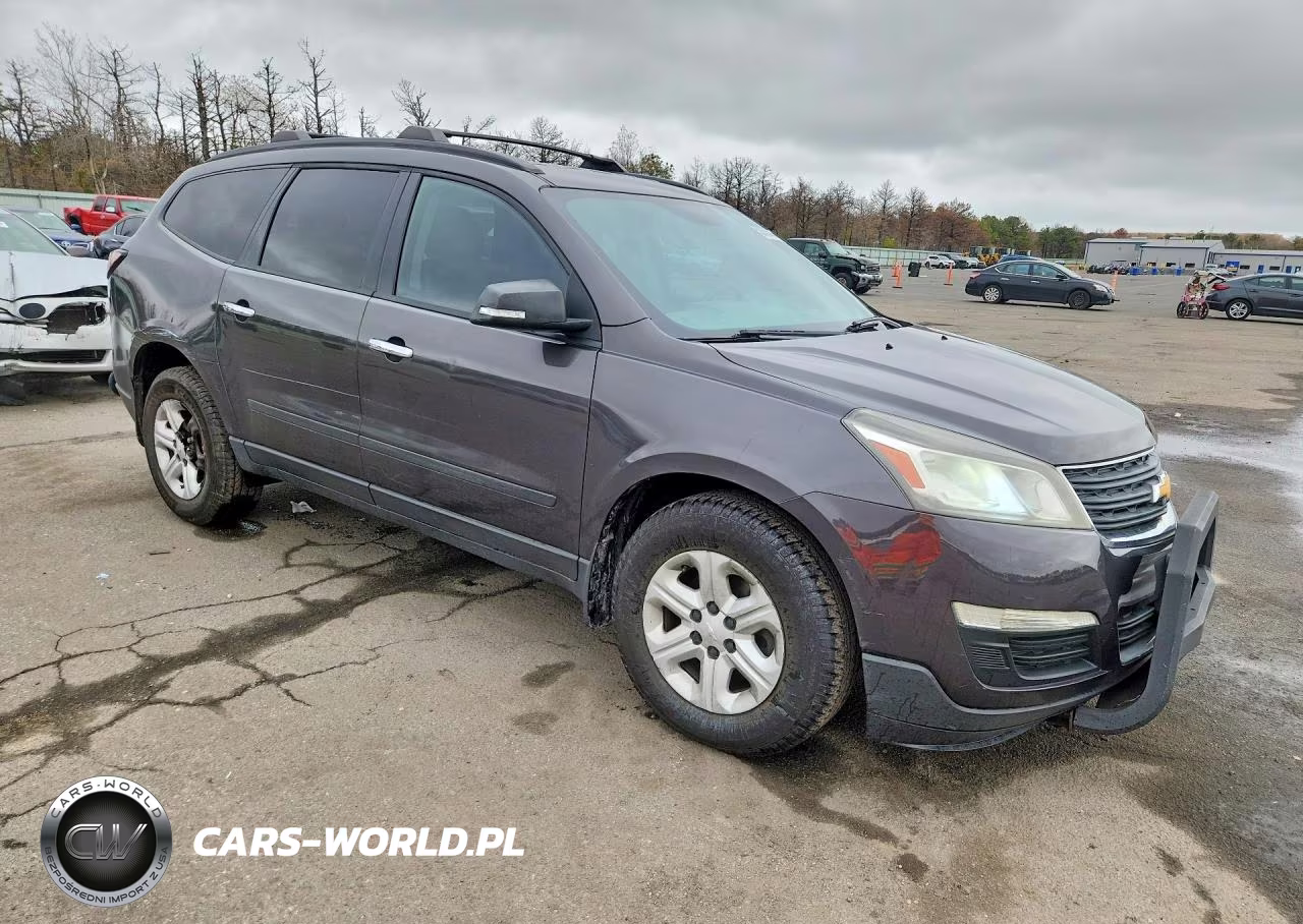 2014 Chevrolet Traverse Ls VIN:1GNKVFED0EJ325507 - 4