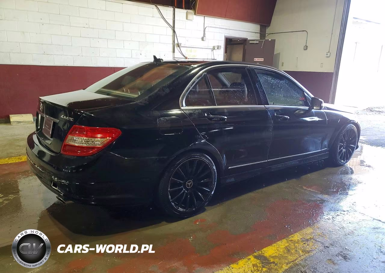 2010 Mercedes-Benz C 300 4Matic VIN:WDDGF8BB1AR130981 - 3