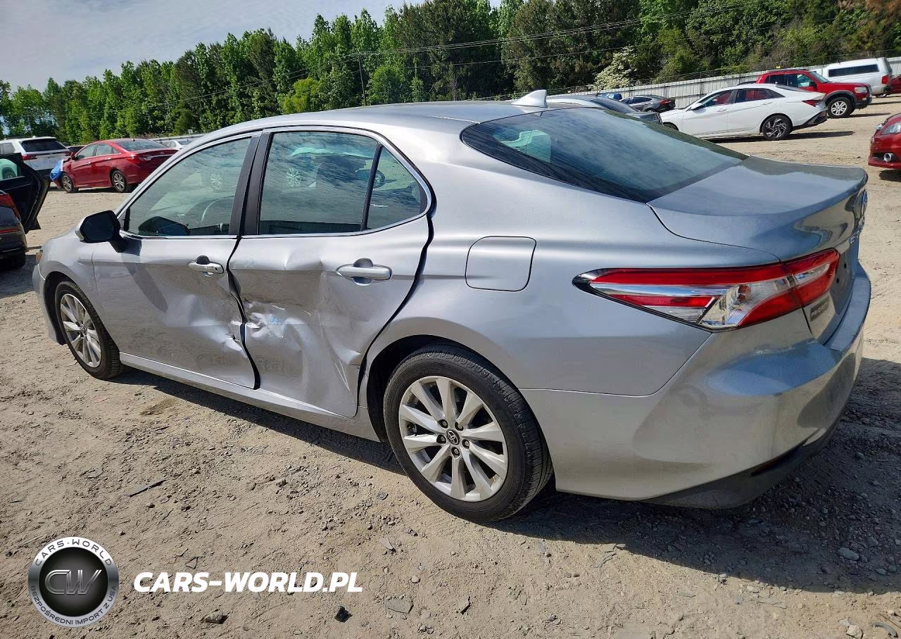 2019 Toyota Camry Le VIN:4T1B11HK5KU226589 - 2