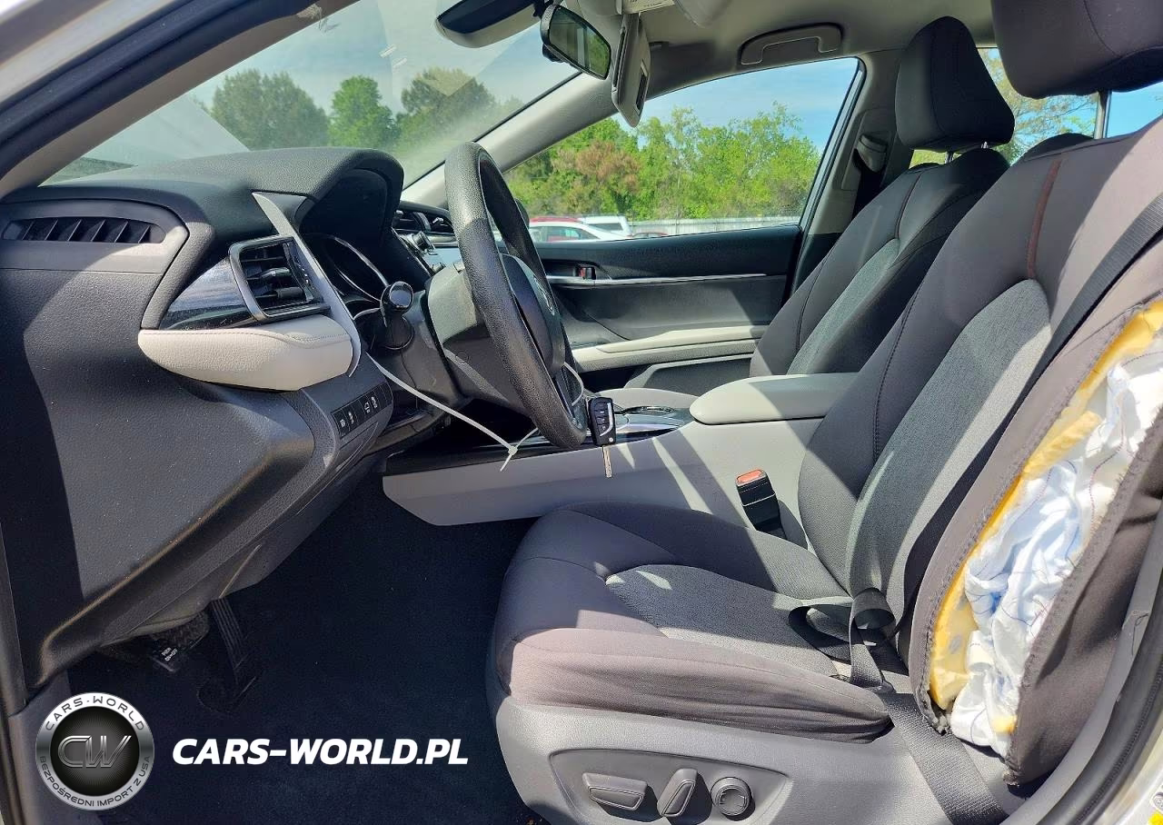2019 Toyota Camry Le VIN:4T1B11HK5KU226589 - 7
