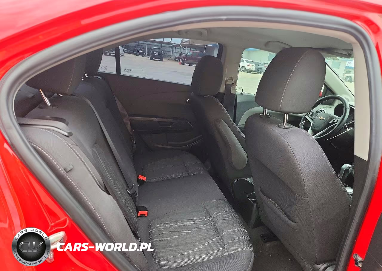 2019 Chevrolet Sonic Lt VIN:1G1JD5SB6K4149120 - 10