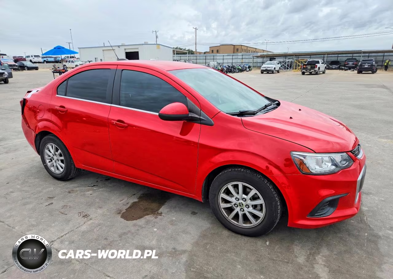 2019 Chevrolet Sonic Lt VIN:1G1JD5SB6K4149120 - 4