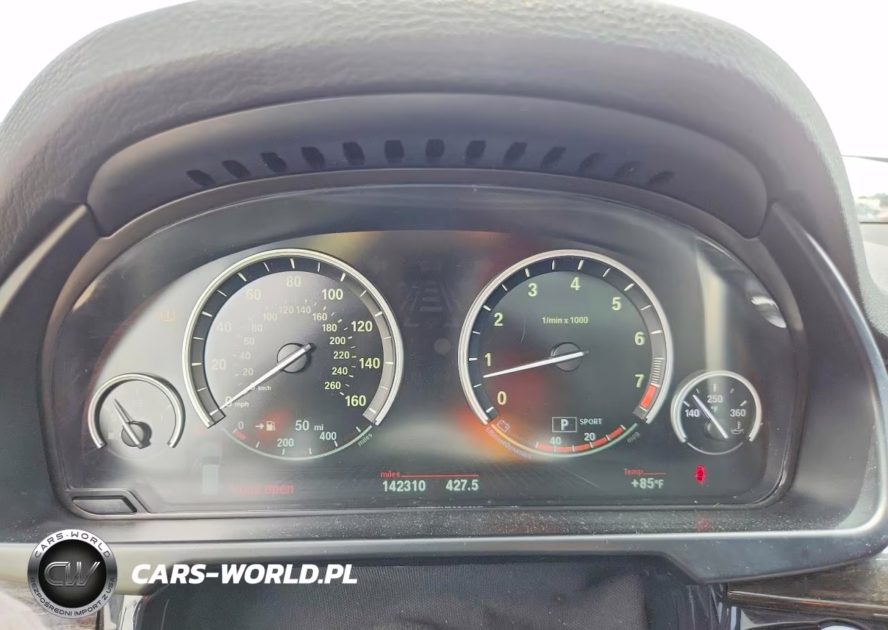 2015 BMW X5 xDrive35I VIN:5UXKR0C54F0P15554 - 9