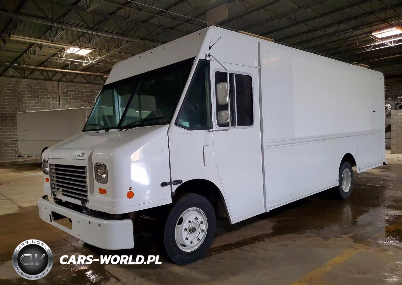 2018 Freightliner Mt45 Chassis Delivery Truck