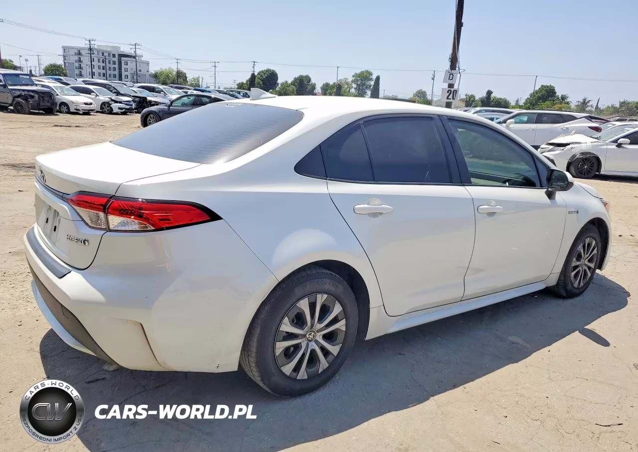 2021 Toyota Corolla Le VIN:JTDEAMDE4MJ030330 - 3