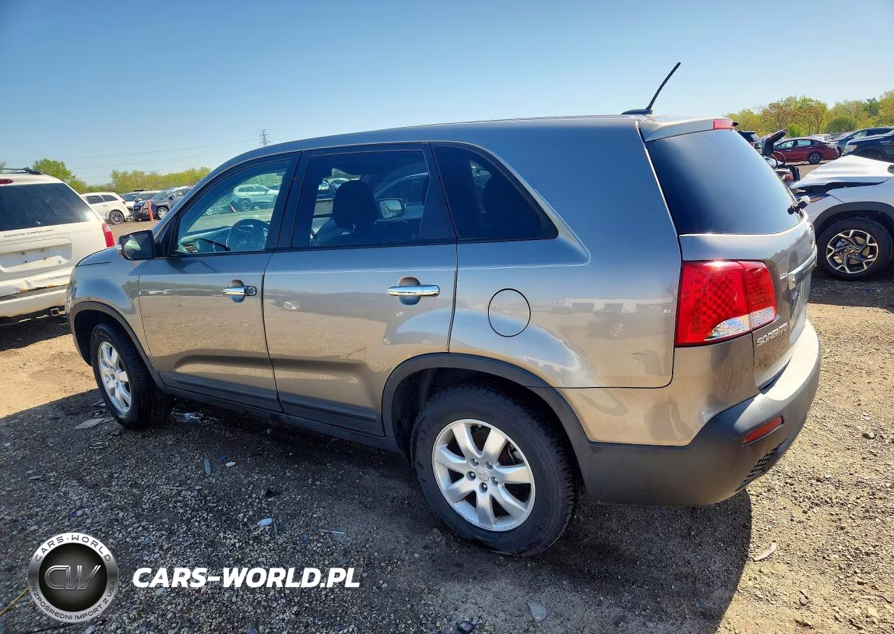2011 Kia Sorento Lx VIN:5XYKT3A10BG070412 - 2