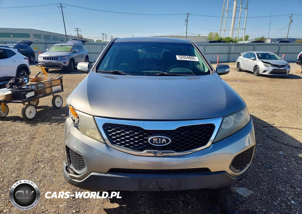 2011 Kia Sorento Lx VIN:5XYKT3A10BG070412 - 5