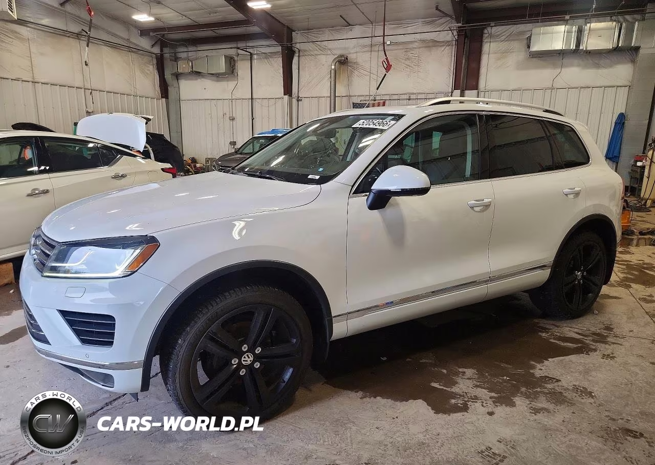 2017 Volkswagen Touareg Executive