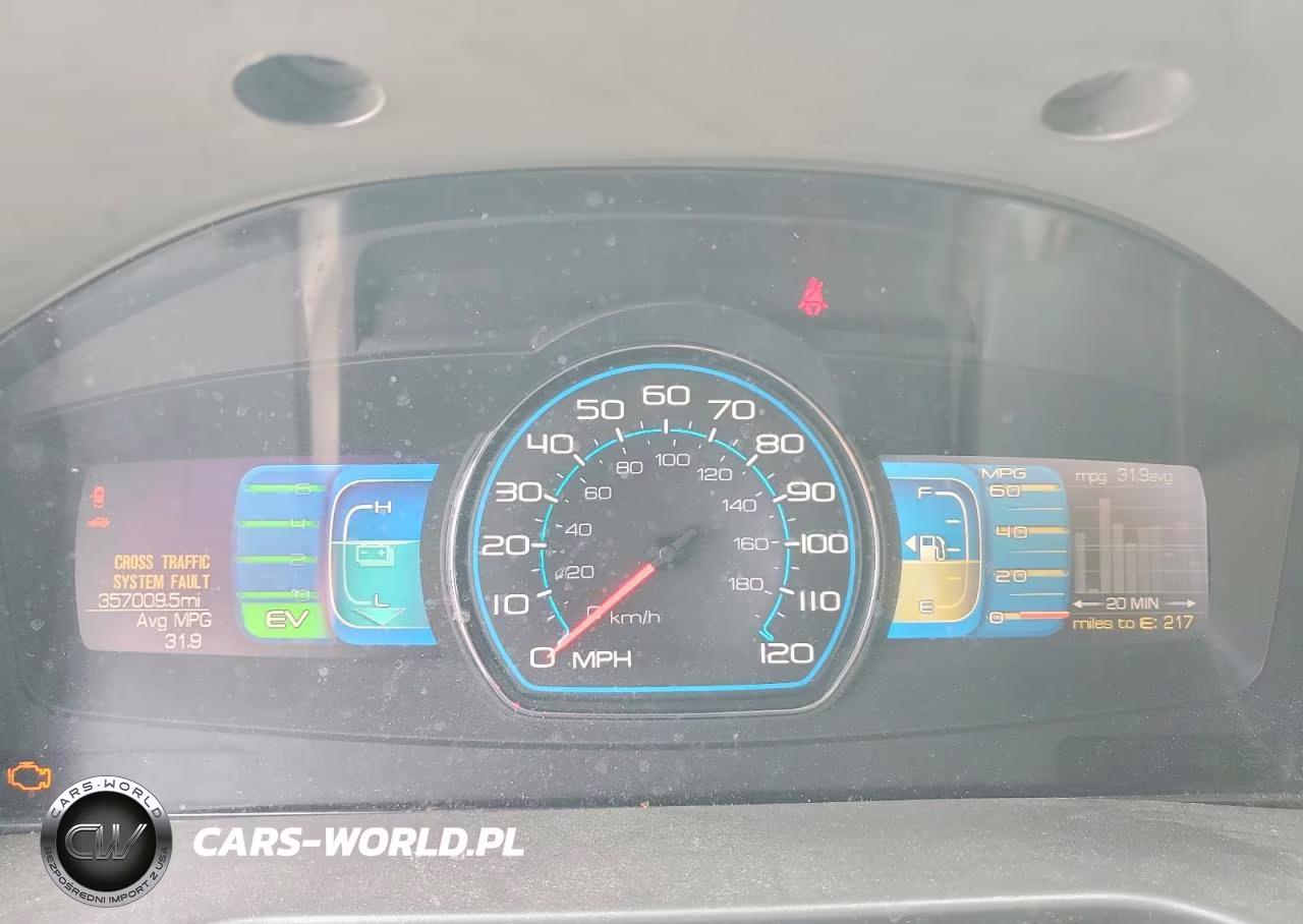2010 Ford Fusion Hybrid VIN:3FADP0L37AR359856 - 9