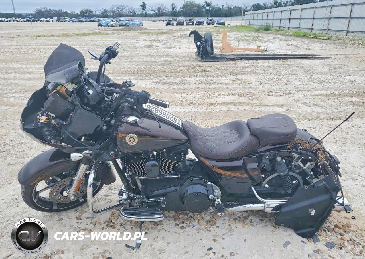 2012 Harley-Davidson Fltrxse Cvo Road Glide Custom VIN:1HD1TC818CB952794 - 3