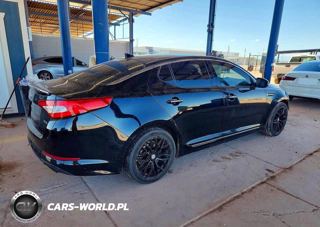 2013 Kia Optima Sx VIN:5XXGR4A69DG210504 - 3