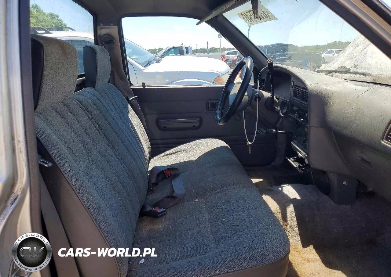 1989 Toyota Pickup Deluxe VIN:JT4RN81P0K0019007 - 10