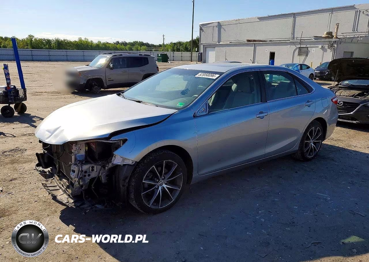 2015 Toyota Camry Xse