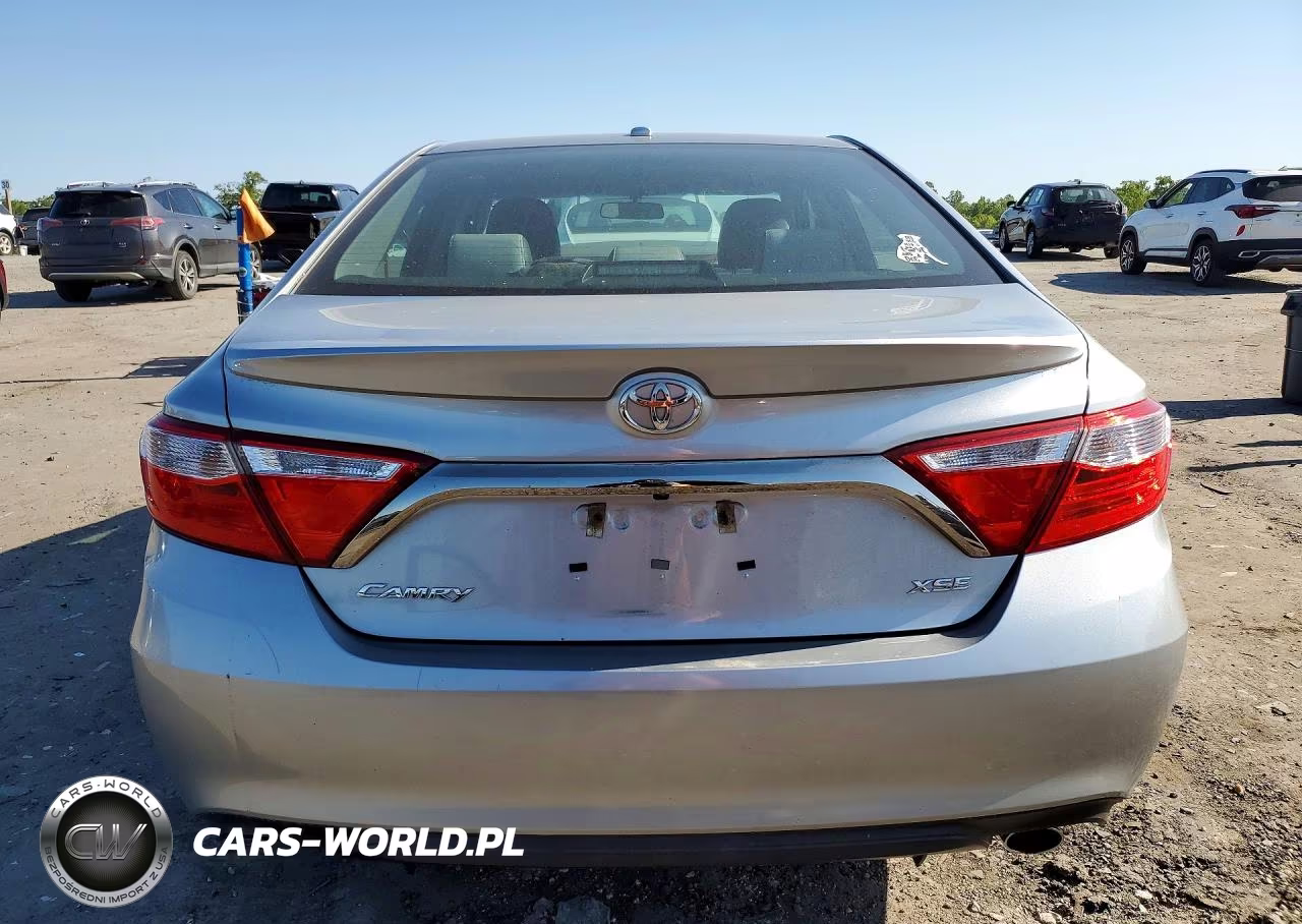 2015 Toyota Camry Xse VIN:4T1BF1FK9FU915691 - 6
