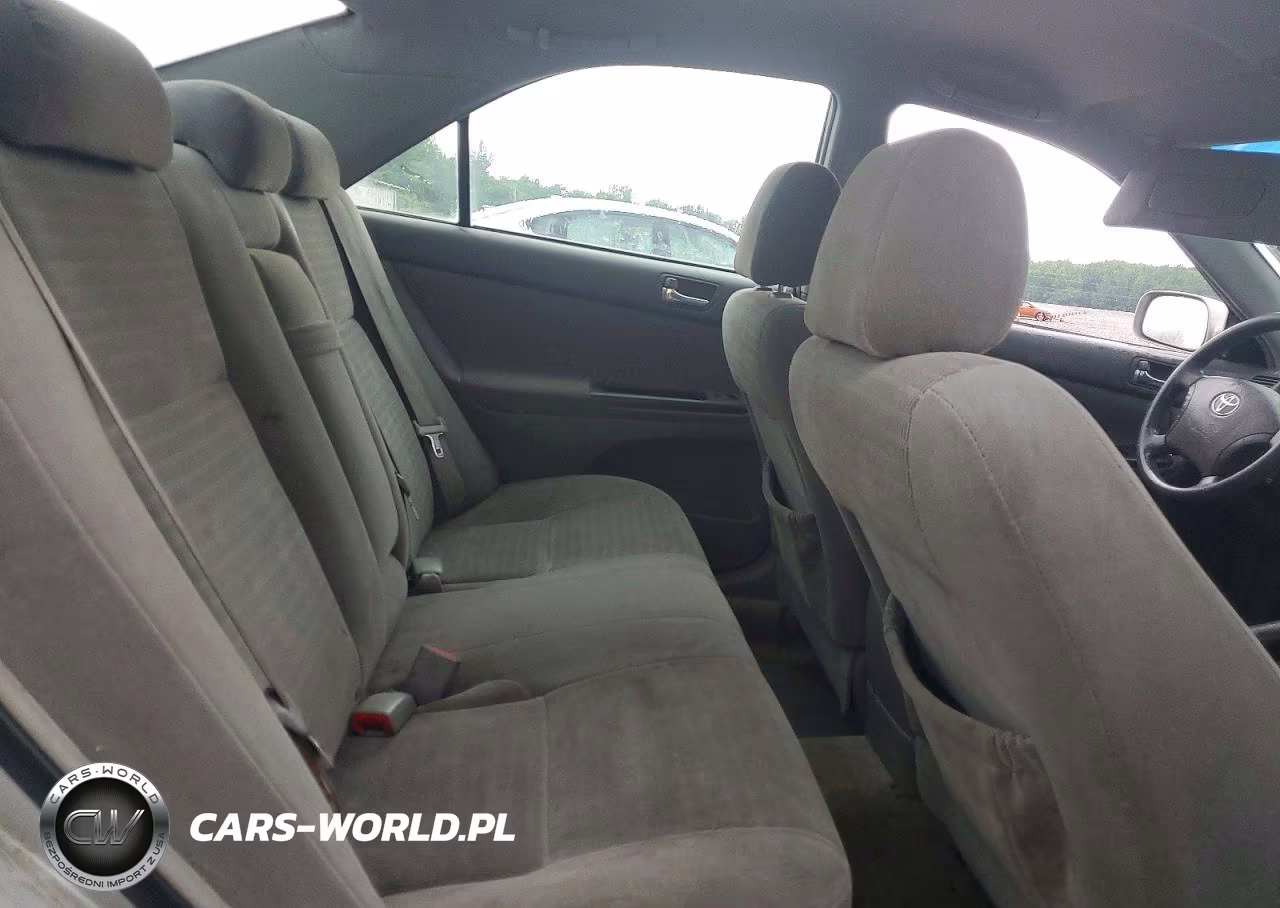2005 Toyota Camry Le VIN:4T1BE32KX5U424906 - 10