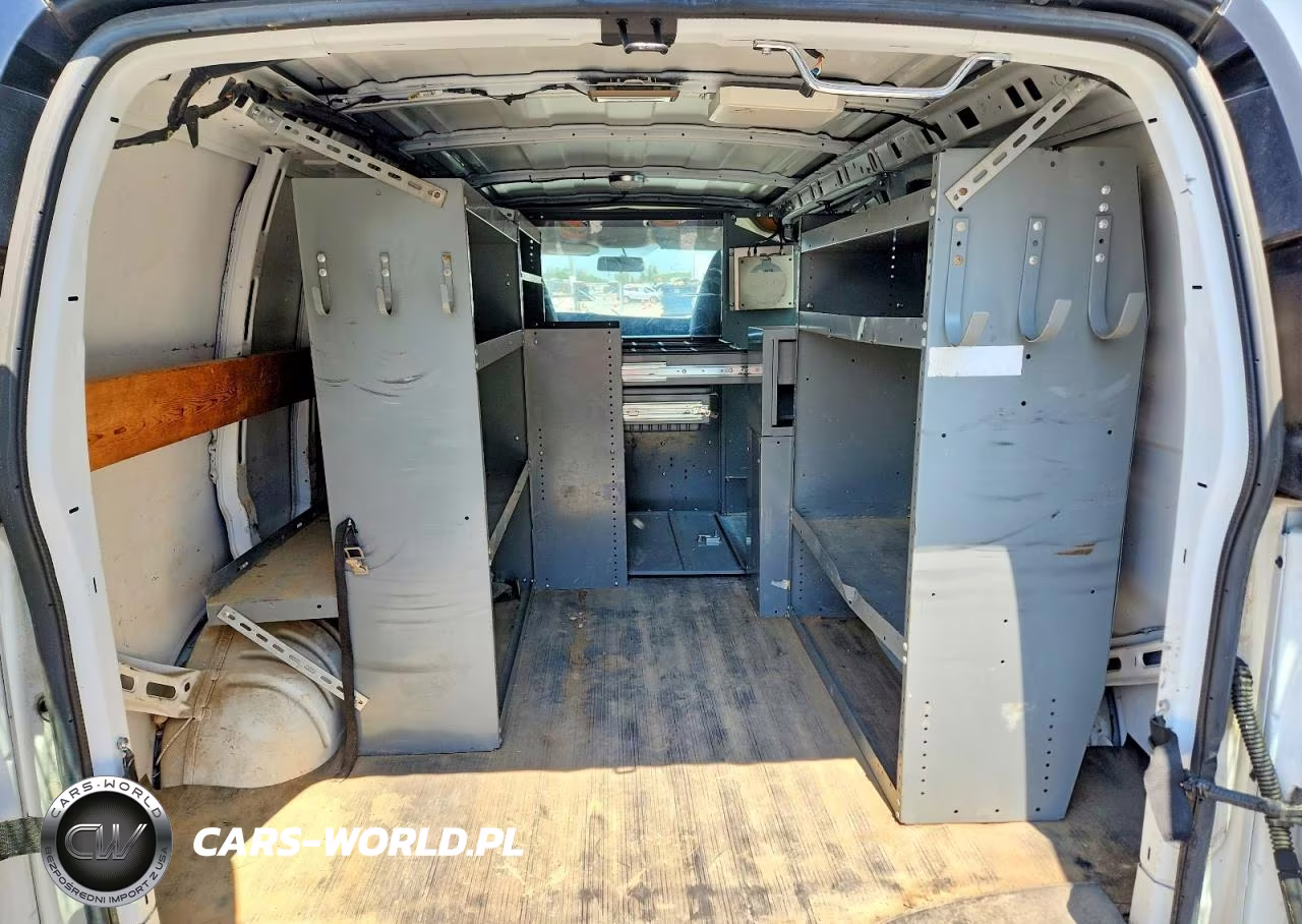 2013 Chevrolet Express G2500 VIN:1GCWGFCA0D1903732 - 10