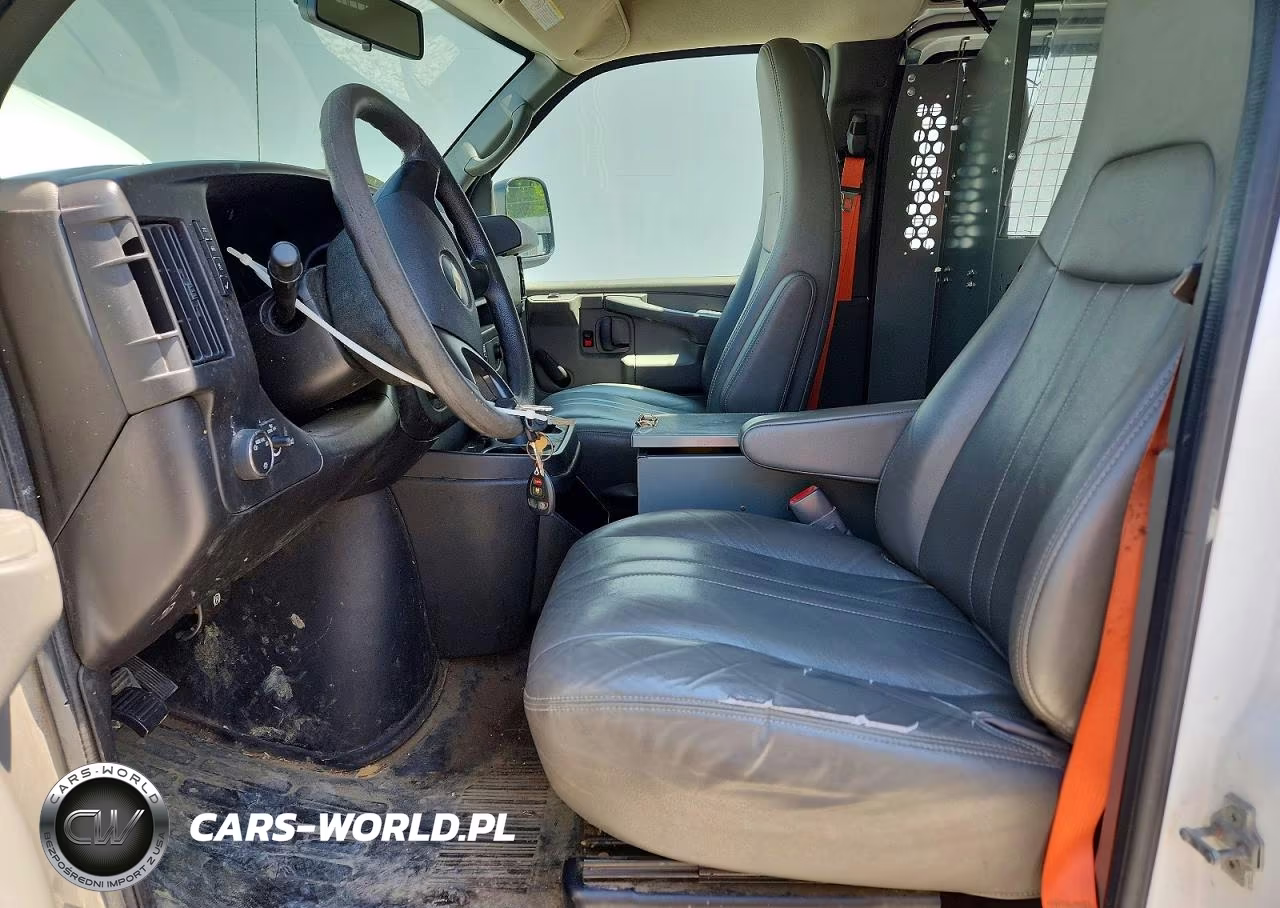 2013 Chevrolet Express G2500 VIN:1GCWGFCA0D1903732 - 7
