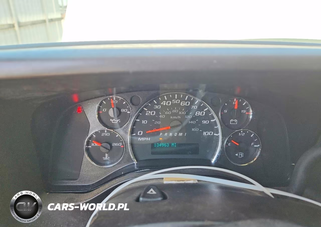 2013 Chevrolet Express G2500 VIN:1GCWGFCA0D1903732 - 9