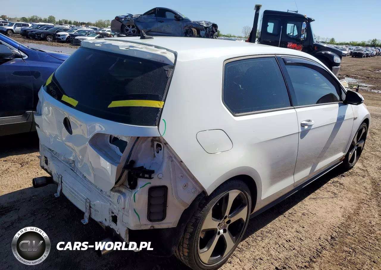 2015 Volkswagen Gti VIN:3VWYT7AU5FM081617 - 3
