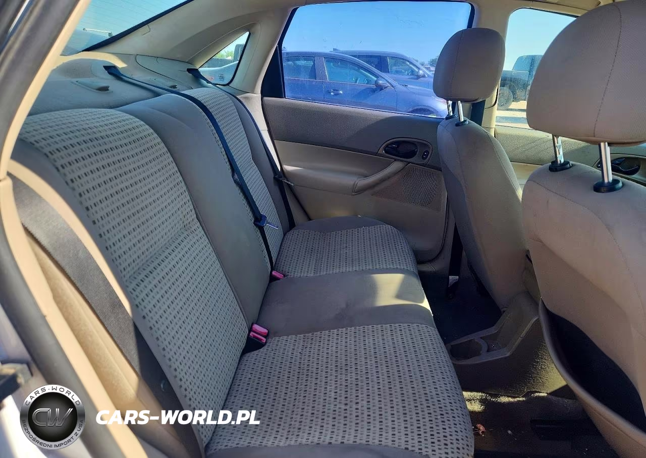 2007 Ford Focus Zx4 VIN:1FAHP34N07W233475 - 10