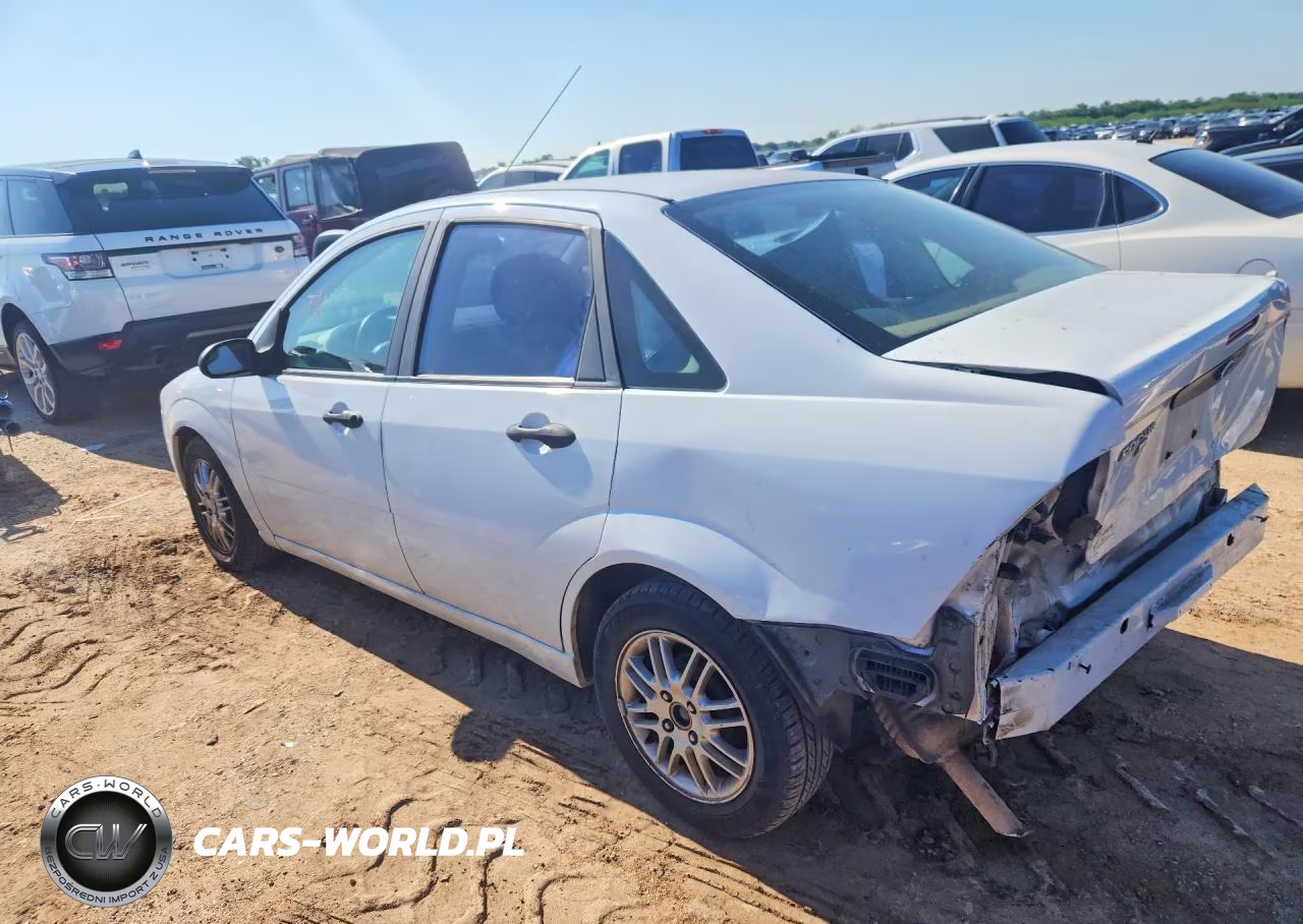 2007 Ford Focus Zx4 VIN:1FAHP34N07W233475 - 2