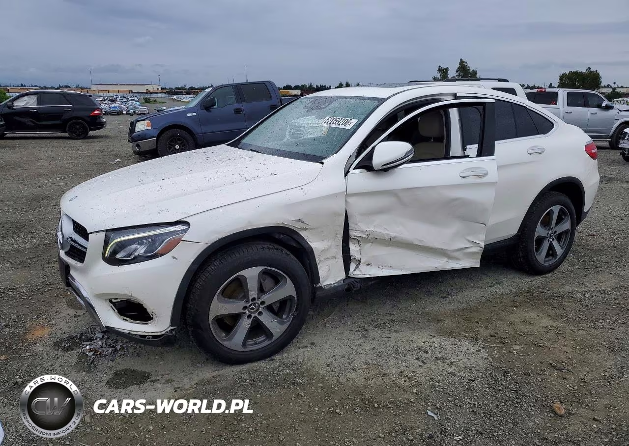2017 Mercedes-Benz Glc Coupe 300 4Matic – zdjęcie 1 z 12