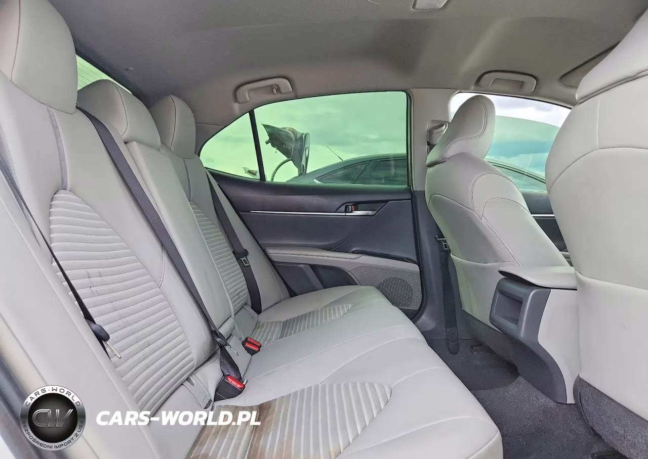 2018 Toyota Camary VIN:JTNB11HK8J3050805 - 10