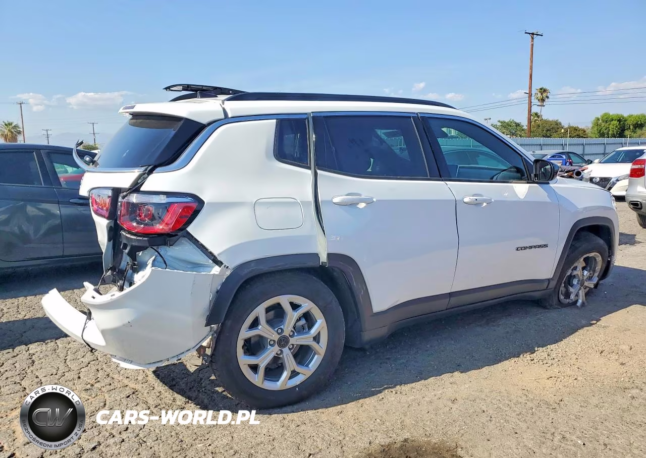 2025 Jeep Compass Latitude VIN:3C4NJDBN7ST597950 - 3