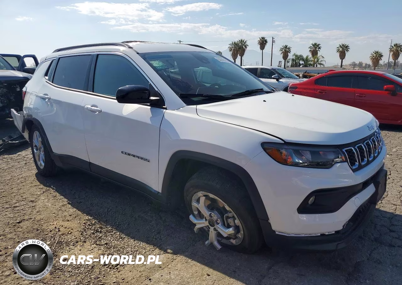 2025 Jeep Compass Latitude VIN:3C4NJDBN7ST597950 - 4