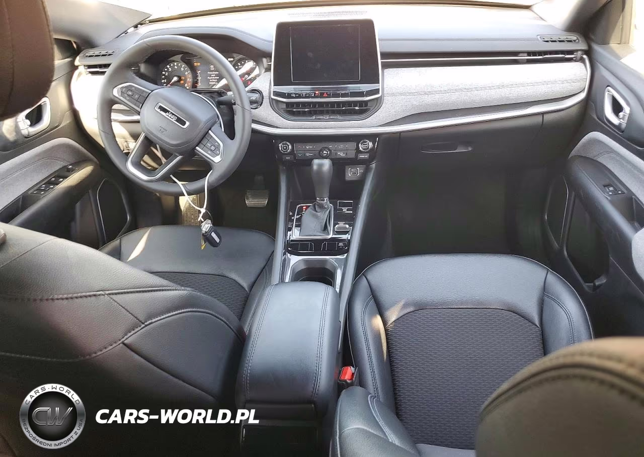 2025 Jeep Compass Latitude VIN:3C4NJDBN7ST597950 - 8