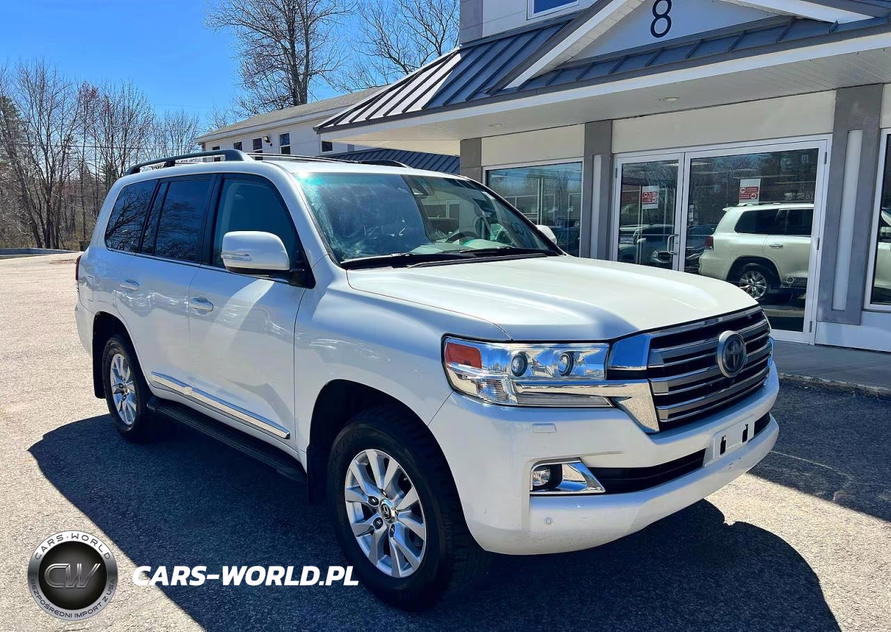 2016 Toyota Land Cruiser Base
