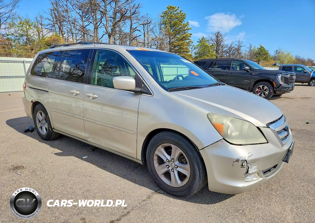 2005 Honda Odyssey Touring VIN:5FNRL38895B029483 - 4