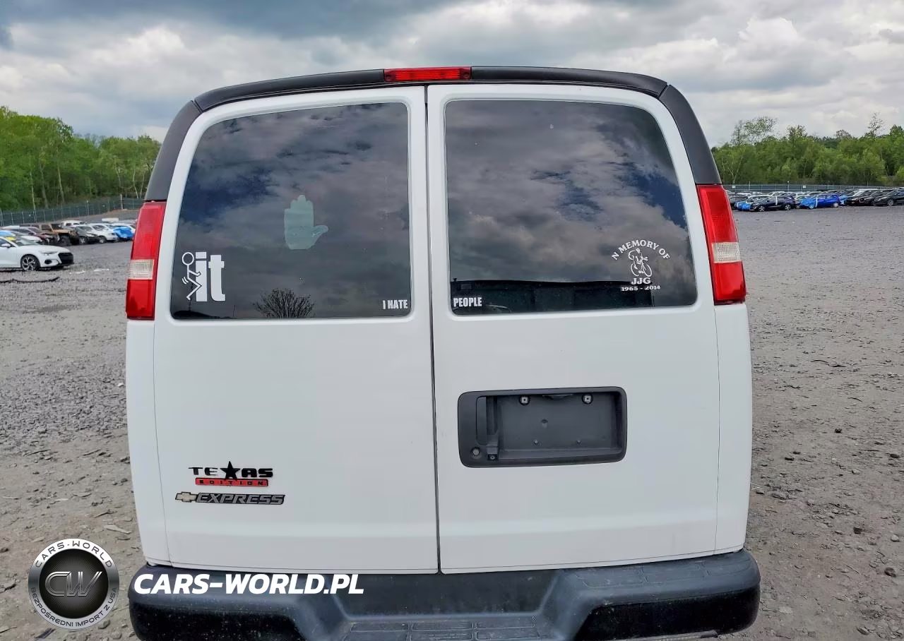 2018 Chevrolet Express G2500 VIN:1GCWGBFP3J1242329 - 6