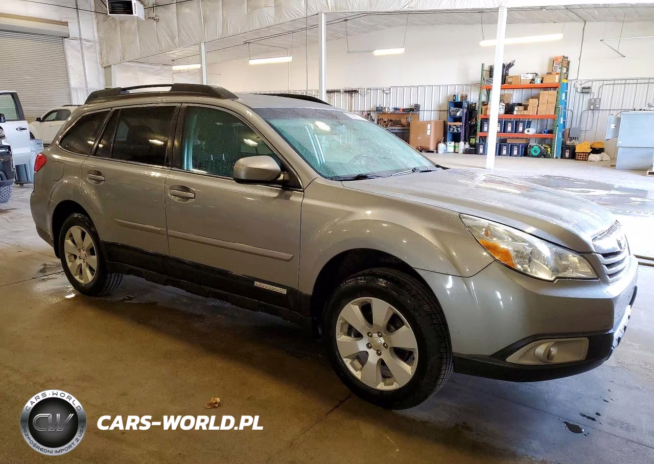 2011 Subaru Outback 2.5I Premium VIN:4S4BRCCC5B3414328 - 4