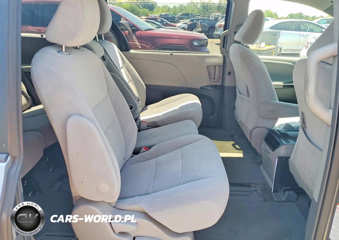 2015 Toyota Sienna Le VIN:5TDKK3DC6FS655035 - 11