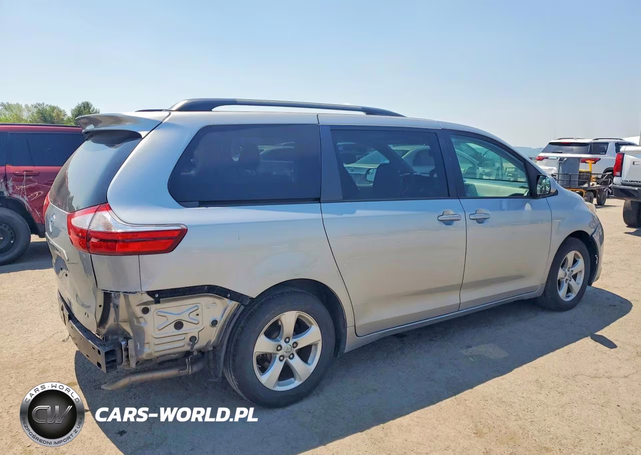 2015 Toyota Sienna Le VIN:5TDKK3DC6FS655035 - 3