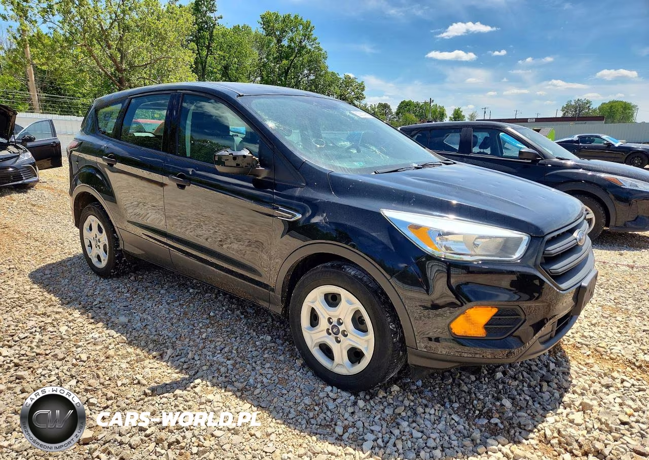 2017 Ford Escape S VIN:1FMCU0F76HUE72645 - 4