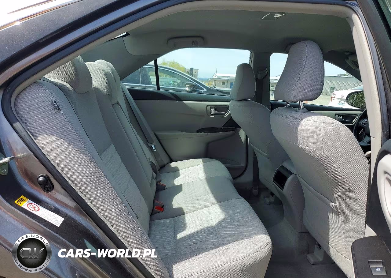 2017 Toyota Camry Le VIN:4T1BF1FKXHU361127 - 10