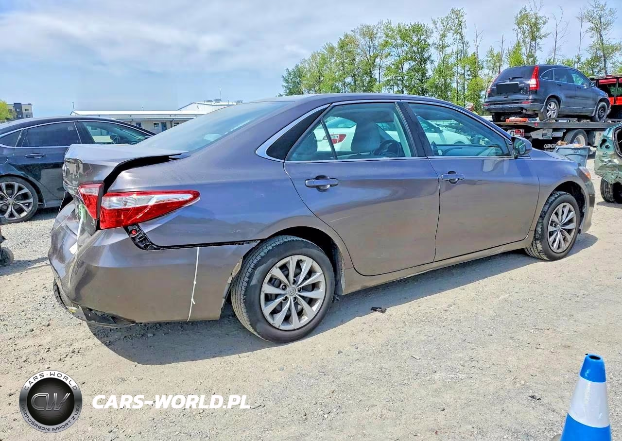 2017 Toyota Camry Le VIN:4T1BF1FKXHU361127 - 3